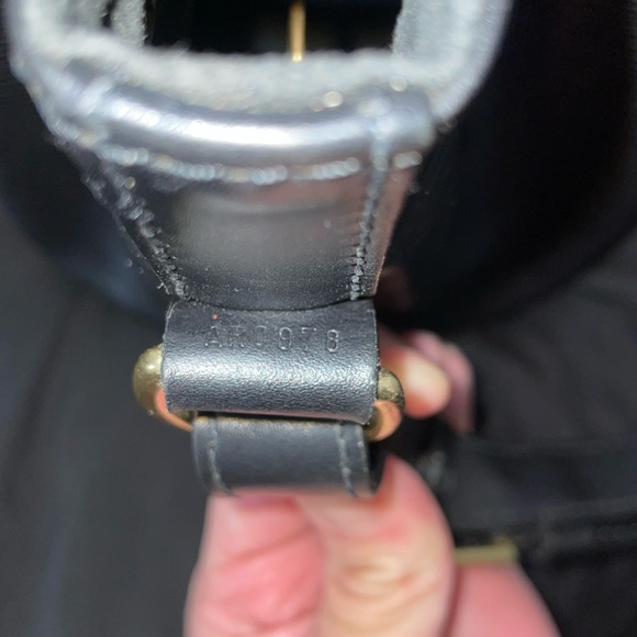 Louis Vuitton Epi Petit Noe Black EUC - Picture 10 of 12